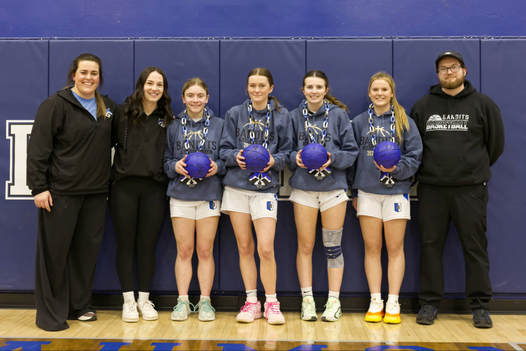 Sr Girls with coaches