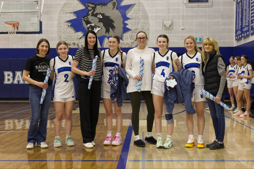 Sr Girls with parents